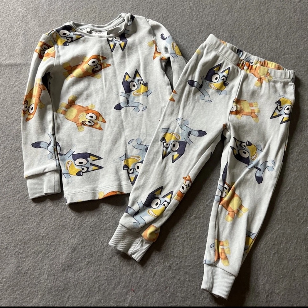 Zara Pajamas Bluey Boys Girls 18-24 Months Blue Dogs Sleepwear Comfort Cartoon
